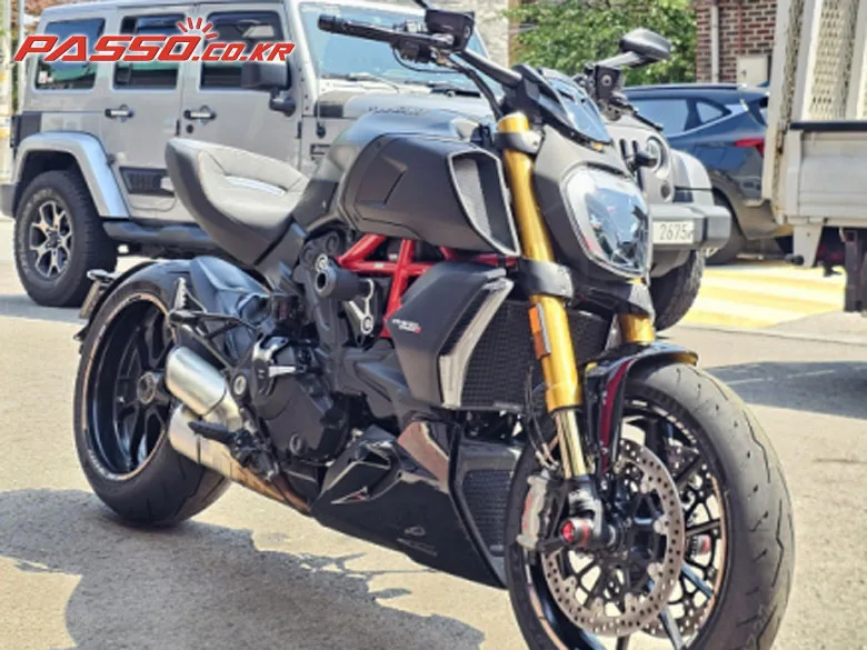 두카티 디아벨 1260 S 2021