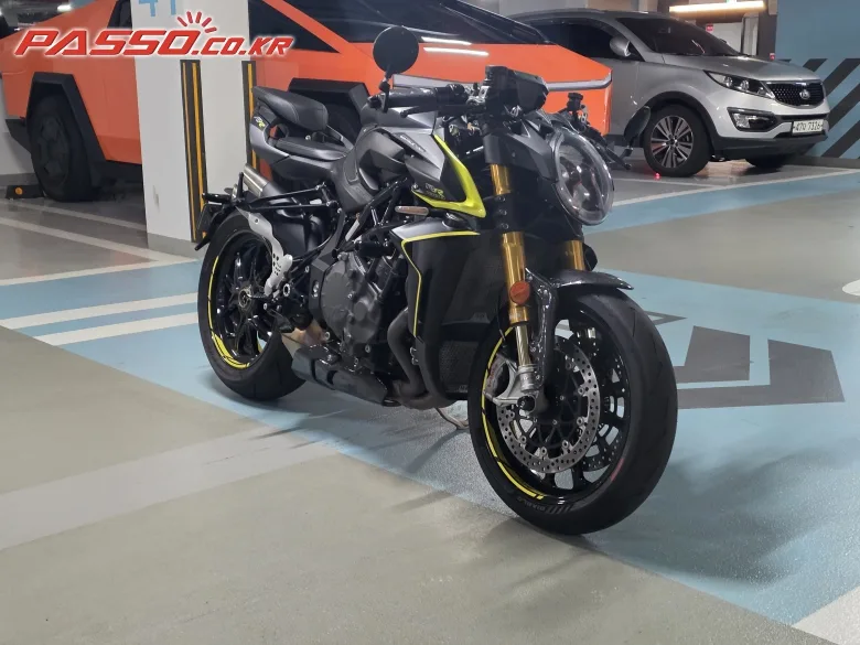 MV아구스타 브루탈레 1000 RR 2021 사진 4