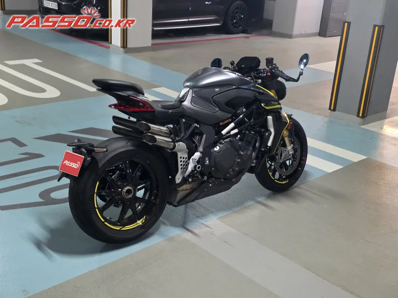 MV아구스타 브루탈레 1000 RR 2021 사진 6
