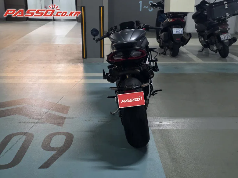 MV아구스타 브루탈레 1000 RR 2021 사진 7