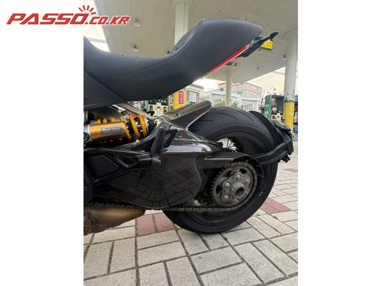 두카티 디아벨 1260 S 2022 사진 8