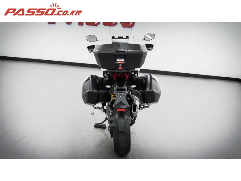 두카티 멀티스트라다 1260 S 2019 화이트 사진 3
