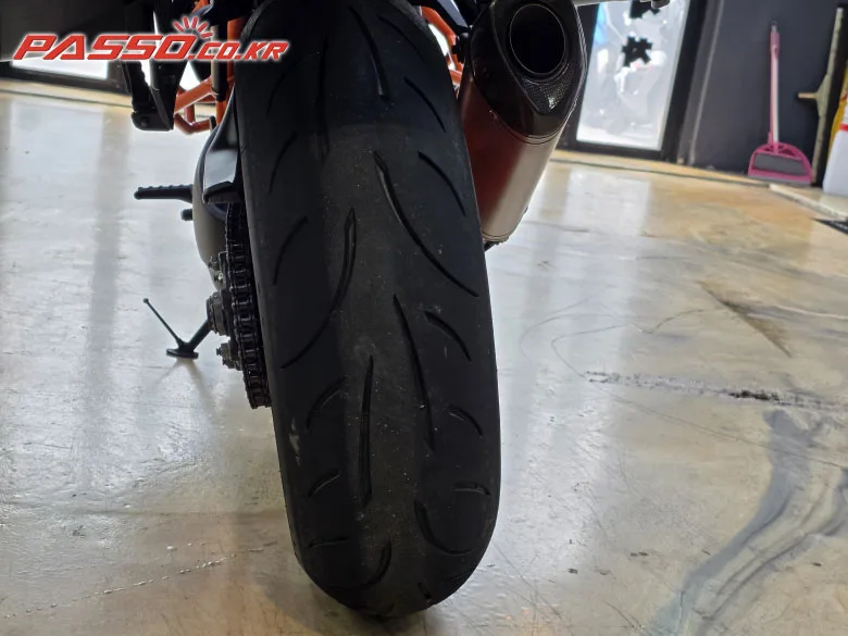 KTM 1290 슈퍼듀크 GT 2020 사진 6