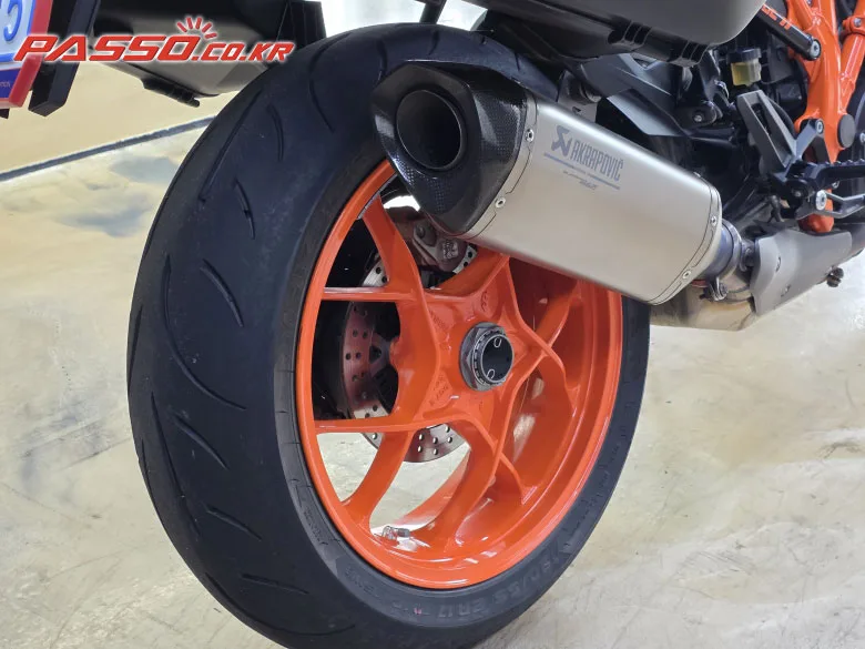 KTM 1290 슈퍼듀크 GT 2020 사진 7