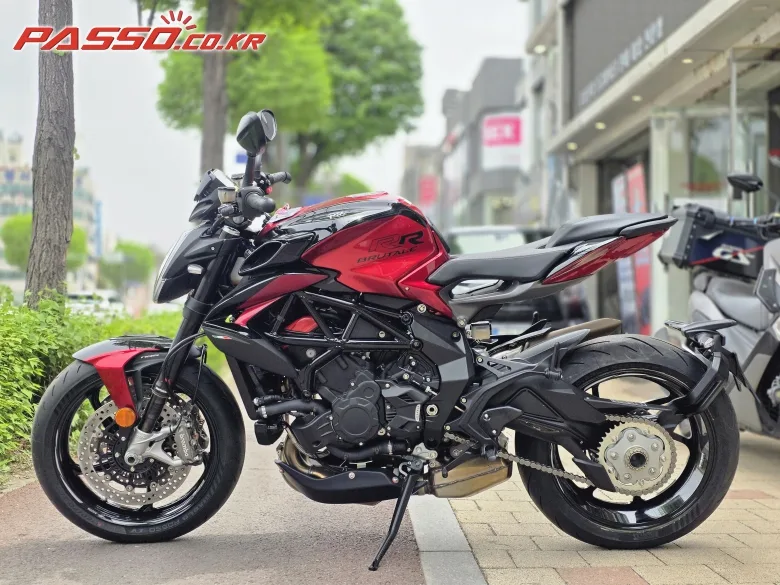 MV아구스타 브루탈레 800 RR 2024 사진 6