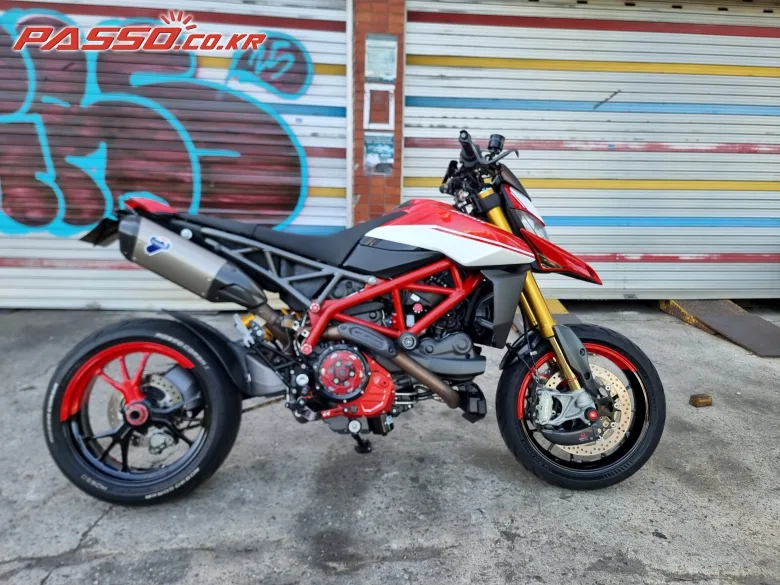 두카티 하이퍼모타드 950 SP 2019 사진 1