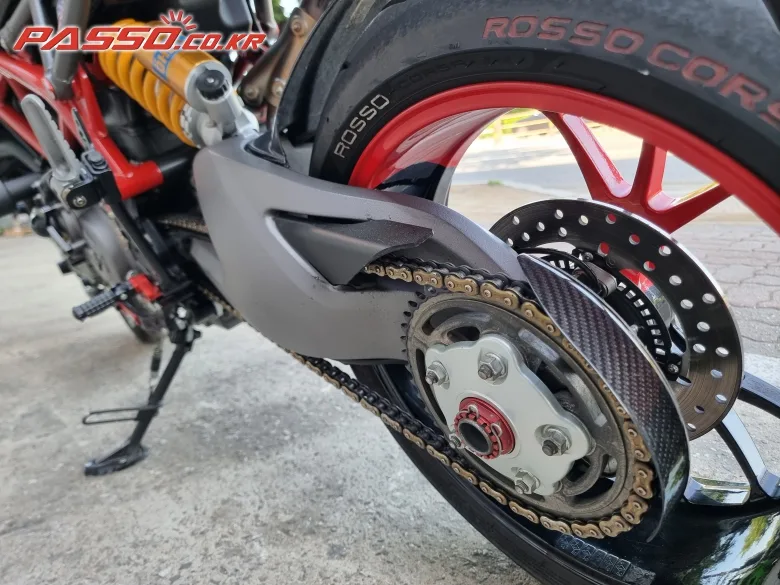 두카티 하이퍼모타드 950 SP 2019 사진 6