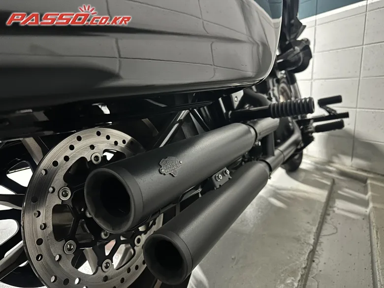 할리데이비슨 로우라이더 ST 2022 사진 8