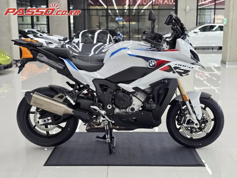 BMW S 1000 XR 2026 사진 1
