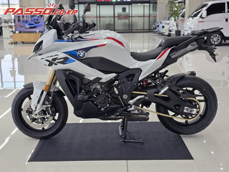 BMW S 1000 XR 2026 사진 2