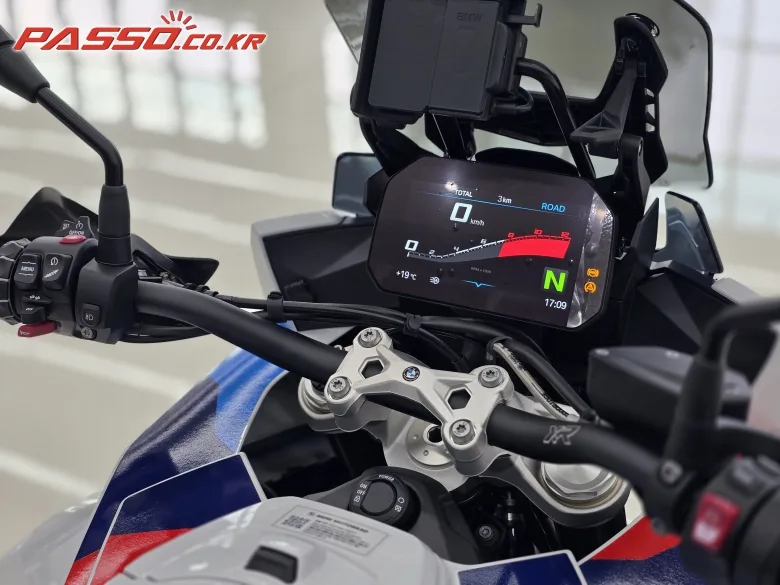BMW S 1000 XR 2026 사진 8