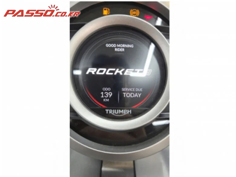 트라이엄프 로켓III R 2023 사진 3