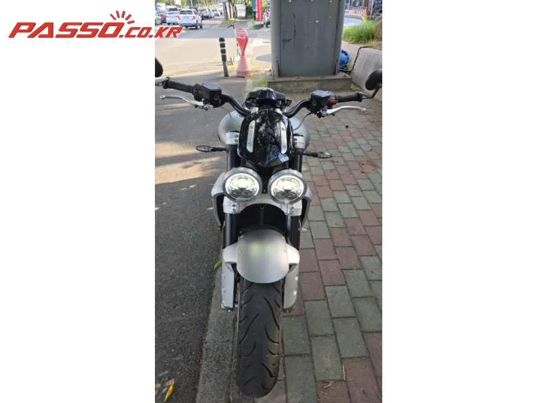 트라이엄프 로켓III R 2023 사진 5
