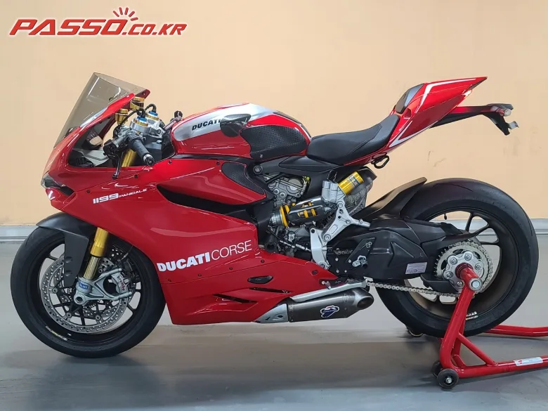 두카티 1199 파니갈레 R 2013 사진 2