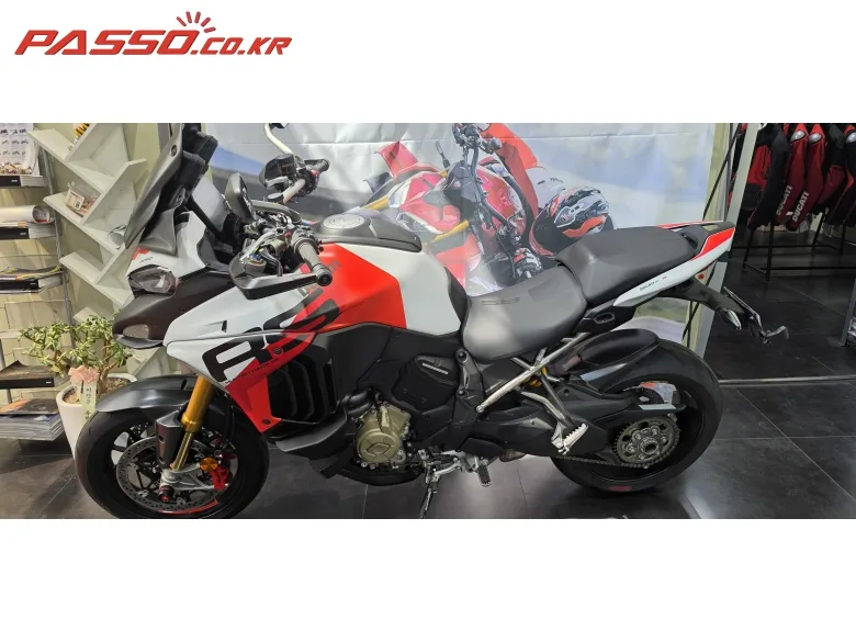 두카티 멀티스트라다 V4 RS 2025 사진 1