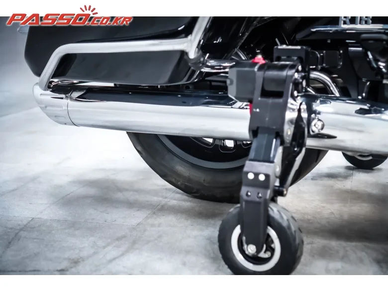 BMW R 18 B 2023 블랙 사진 7