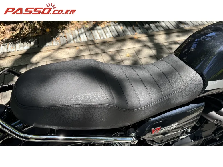 모토구찌 V7 2023 블랙 사진 8