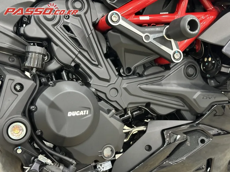 두카티 디아벨 1260 S 2022 블랙 사진 5