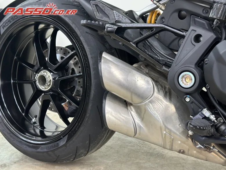 두카티 디아벨 1260 S 2022 블랙 사진 7