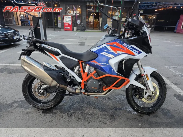 KTM 1290 슈퍼 어드벤처 R 2022 사진 1