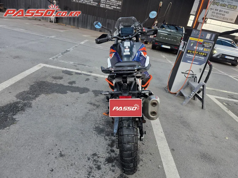 KTM 1290 슈퍼 어드벤처 R 2022 사진 3