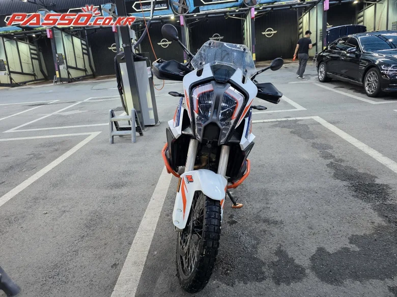 KTM 1290 슈퍼 어드벤처 R 2022 사진 8