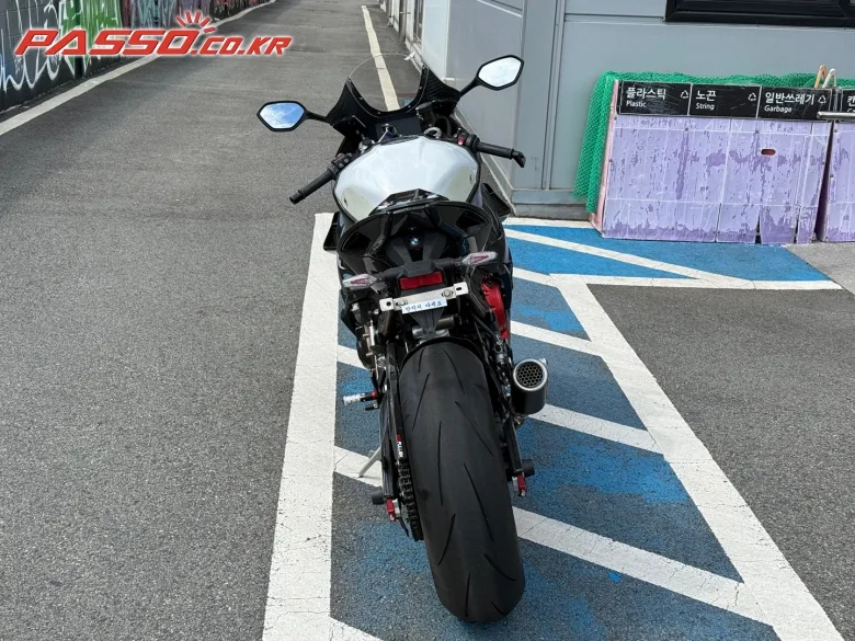 BMW S 1000 RR 2022 사진 3