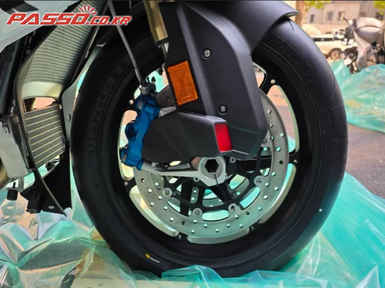 BMW S 1000 RR 2026 사진 6