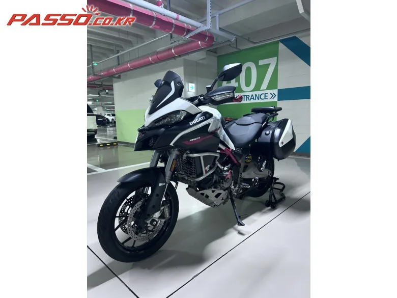 두카티 멀티스트라다 950 S 2021 화이트 사진 6