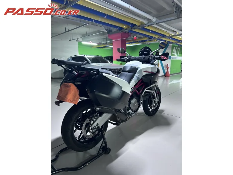 두카티 멀티스트라다 950 S 2021 화이트 사진 7