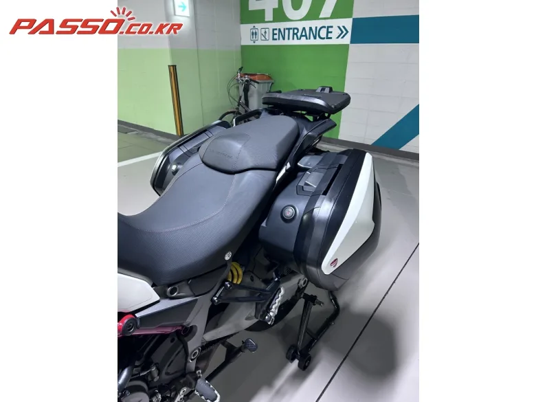 두카티 멀티스트라다 950 S 2021 화이트 사진 8