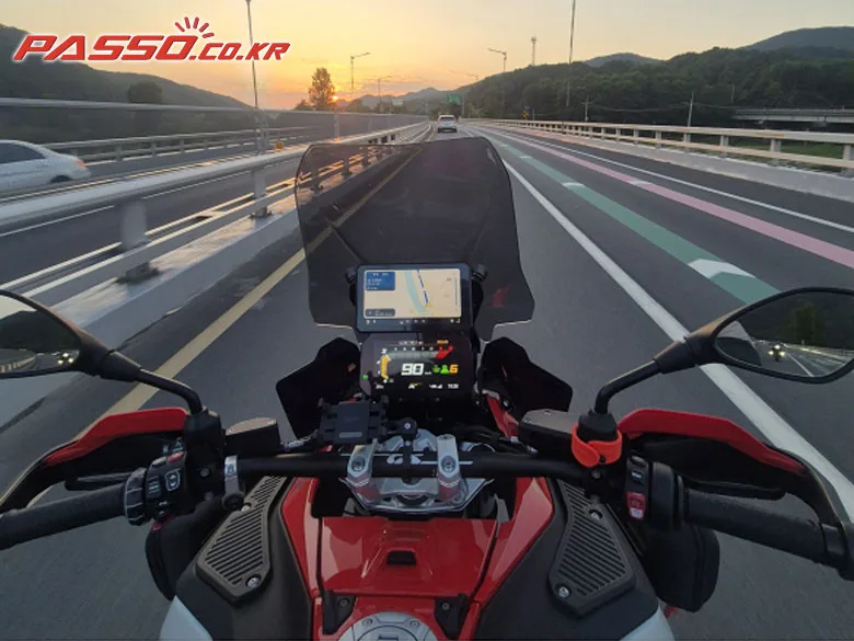 BMW R 1300 GS 2025 사진 4