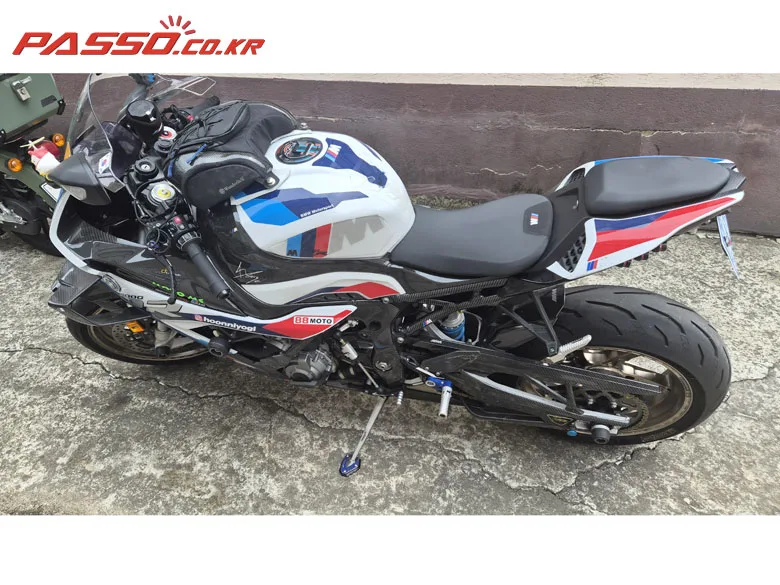 BMW M 1000 RR 2022 사진 2