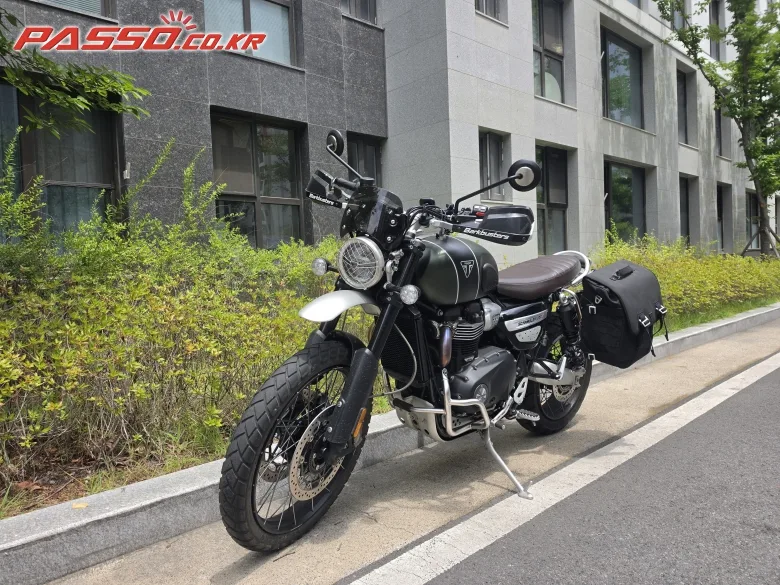 트라이엄프 스크램블러 1200 XC 2023 사진 6