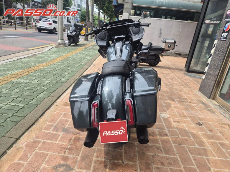 할리데이비슨 로드 글라이드 2025 사진 3