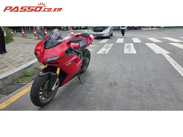 두카티 1198 S 2009 레드 사진 2