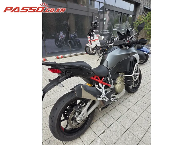 두카티 멀티스트라다 V4 S 2023 사진 3