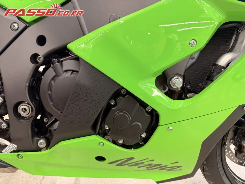 가와사키 ZX-10R 2026 옐로 사진 5