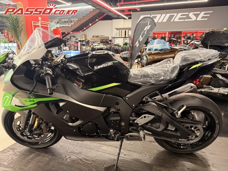 가와사키 Ninja ZX-10R 2026 블랙 사진 2