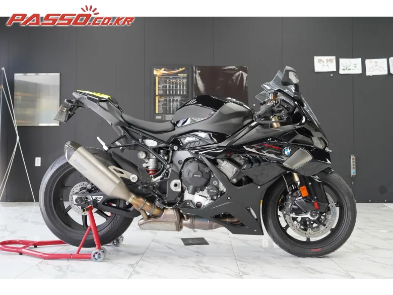 BMW S 1000 RR 2025 블랙