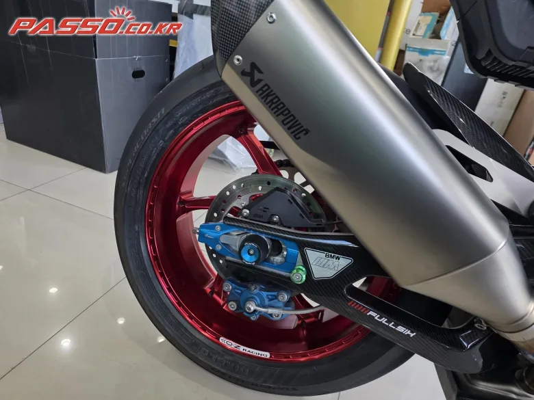 BMW M 1000 RR 2022 옐로 사진 7