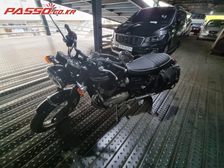 트라이엄프 본네빌 T120 2022 블랙 사진 1
