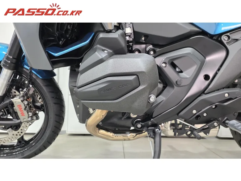 BMW R 1300 R 2026 블루 사진 5