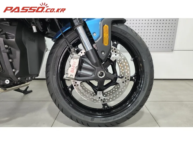 BMW R 1300 R 2026 블루 사진 6