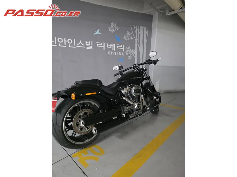 할리데이비슨 브레이크아웃 114 2021 블랙 사진 7