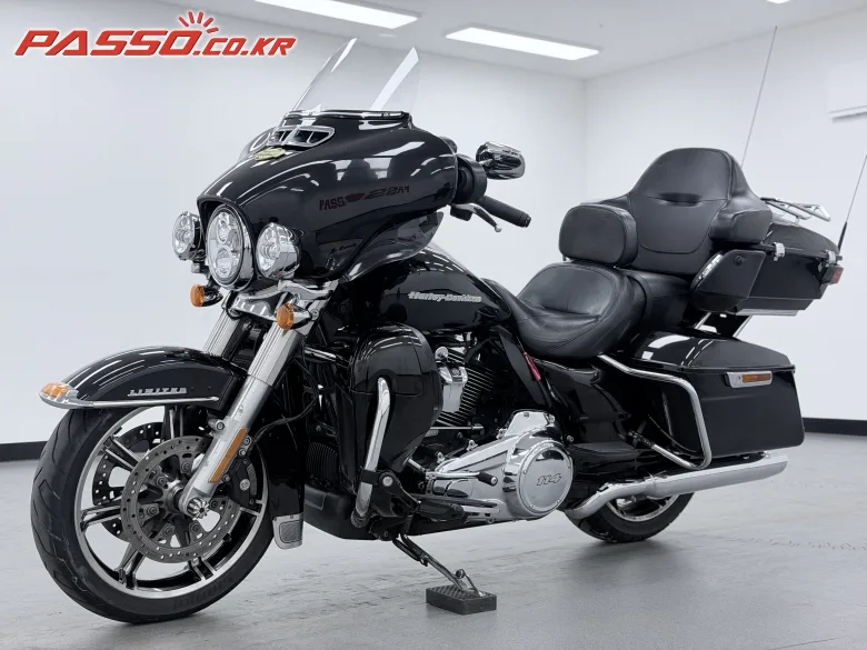 할리데이비슨 울트라 리미티드 2022 블랙 사진 2