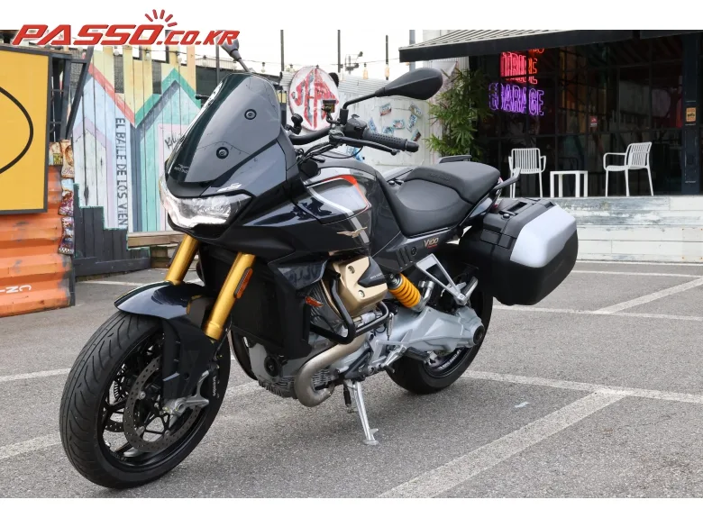 모토구찌 V100 만델로 2024 실버 사진 5