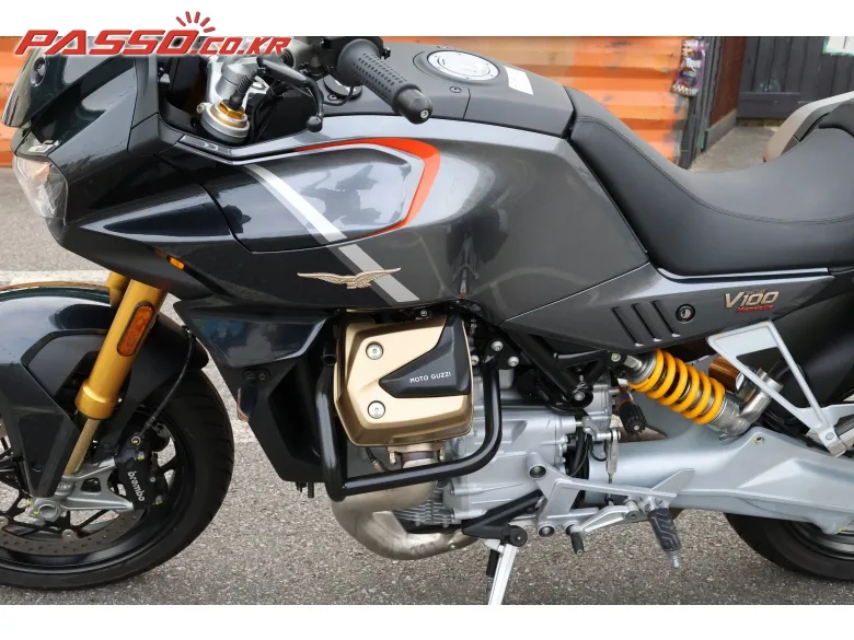 모토구찌 V100 만델로 2024 실버 사진 6