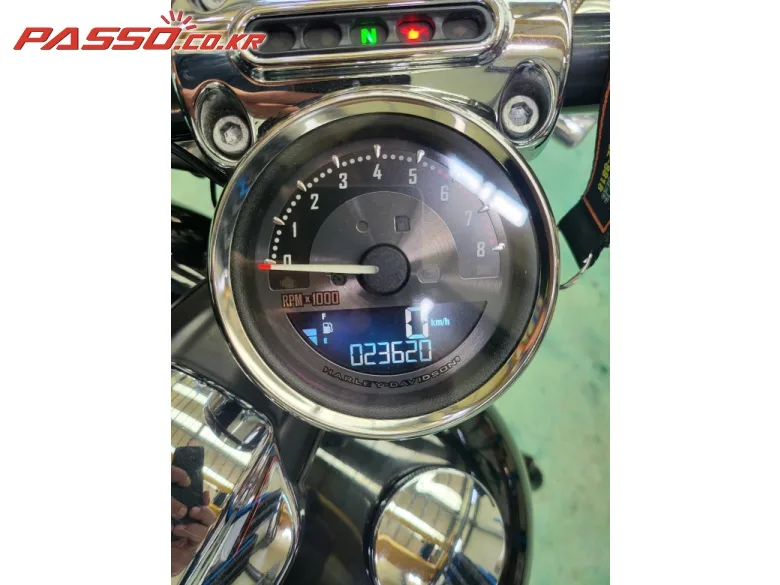 할리데이비슨 브래이크아웃 2016 블랙 사진 6