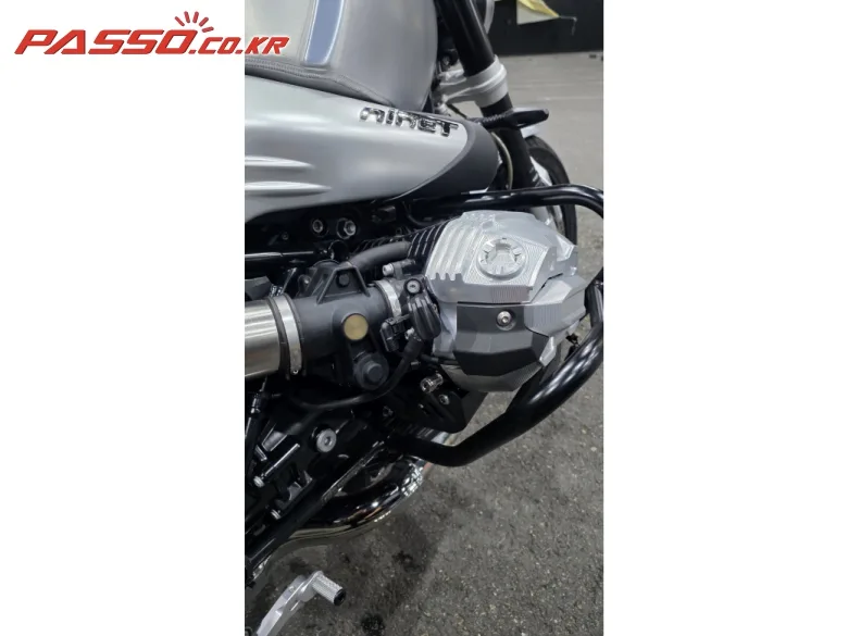 BMW R 나인 T 2021 화이트 사진 5